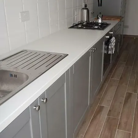 1 Bedroom With Balcony- P008 Gzira
