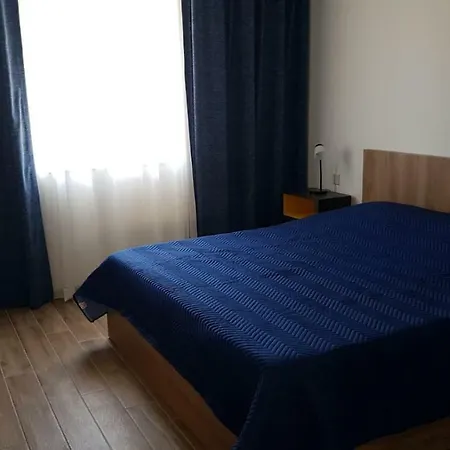 Appartement 1 Bedroom With Balcony- P008